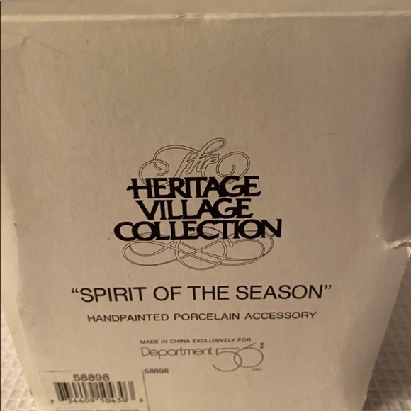 Dept 56 Spirit of the Season # 58898 - Picture 8 of 8